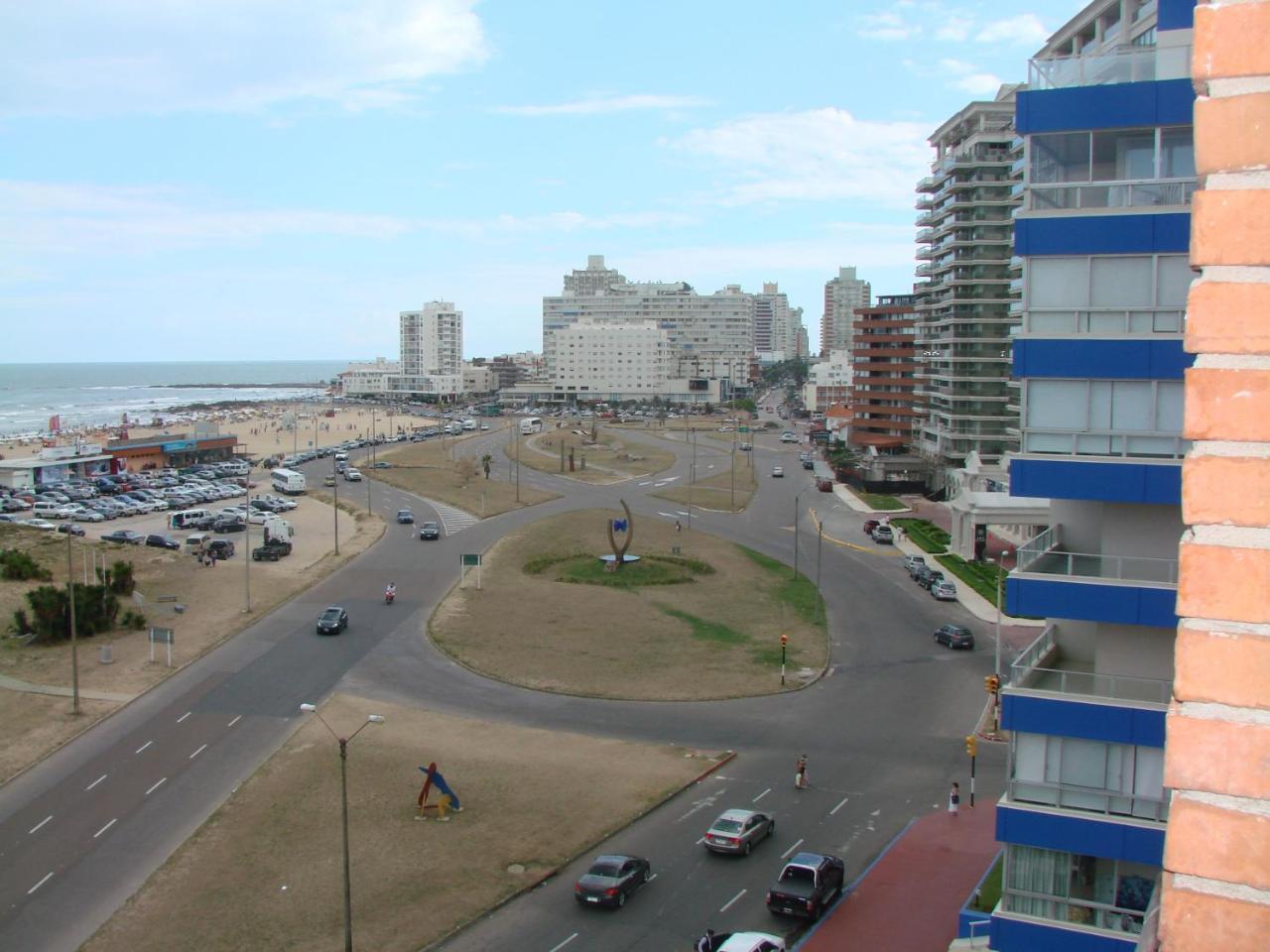 Depto Frente Al Mar - Punta Del Este - Uruguay Exterior photo